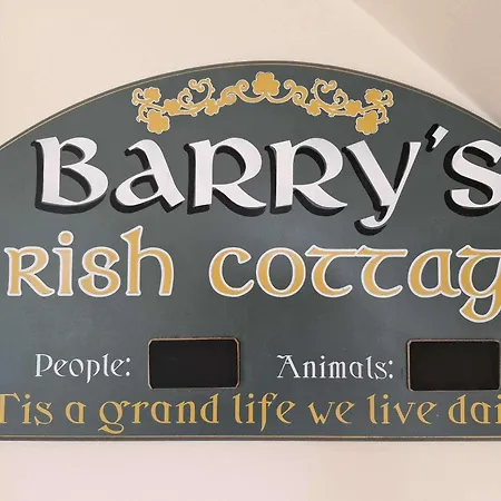 Rose - Sleeps 2 & Stunning Seaside Views 凯尔西温