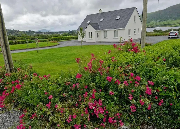 Rose - Sleeps 2 & Stunning Seaside Views Villa *