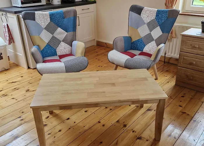 Villa Rose - Sleeps 2 & Stunning Seaside Views *